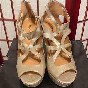 Torrid Gold Heels with Strappy Design 8.5 Wide New/Never Worn.